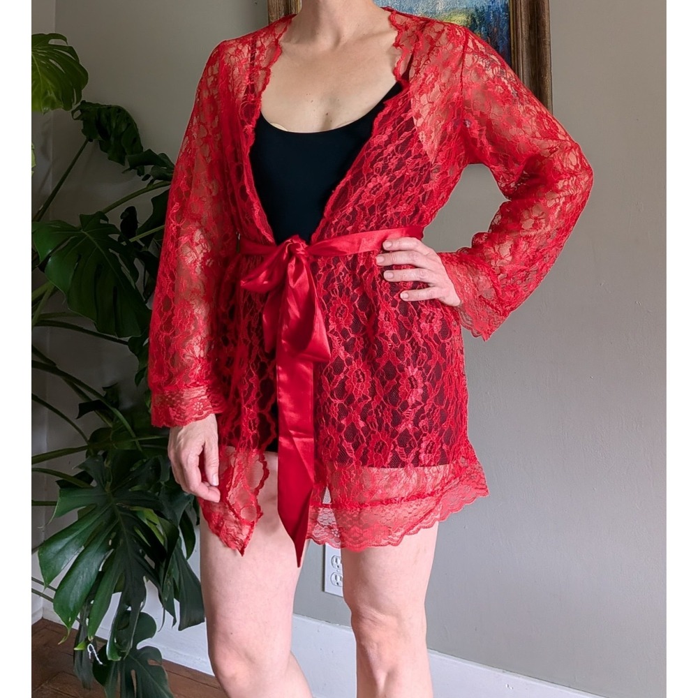 Red Floral Lace Short Robe Satin Belt‎ Scalloped Trim Holiday Lingerie O/S Sexy